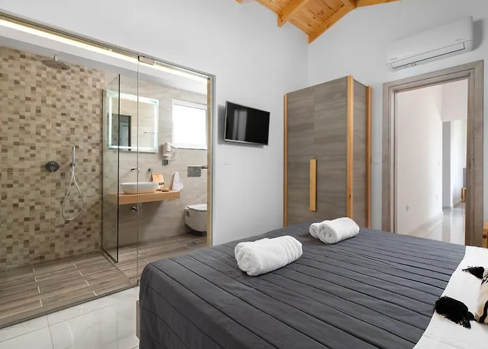 L & C Boutique Apartments